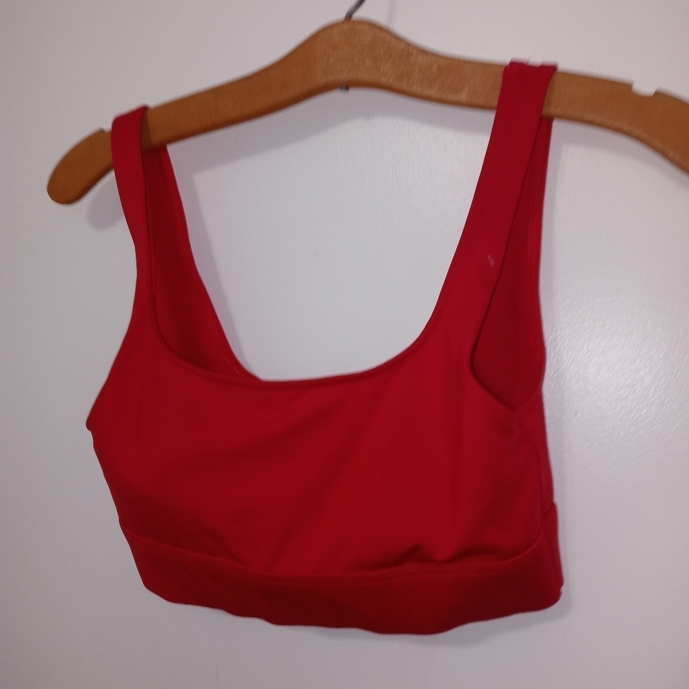 Pink Victorias Secret Ultimate lightly lined Red Padded Sports Bra XS